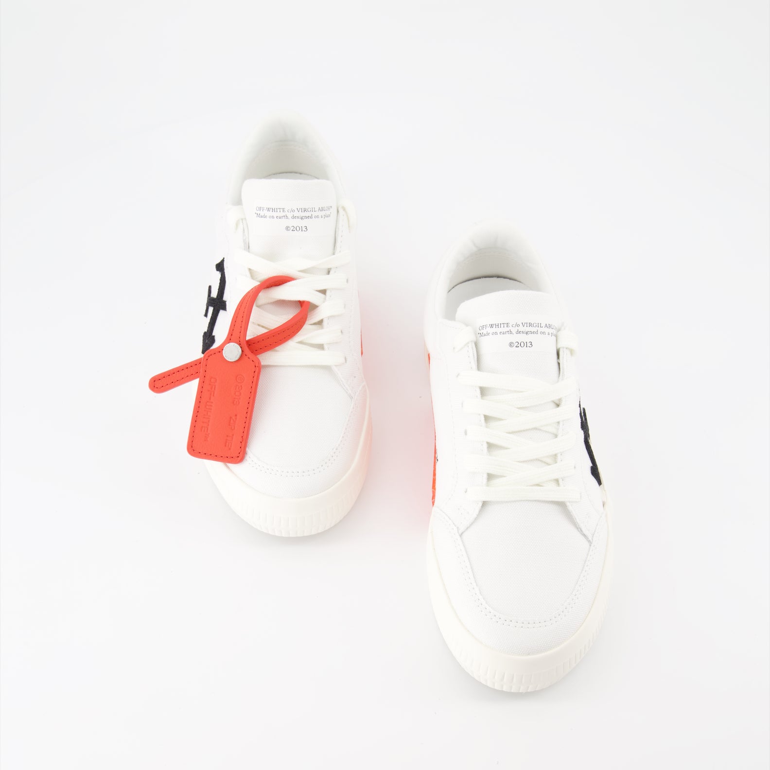 スニーカー 加硫スニーカー Off-White 白 女性