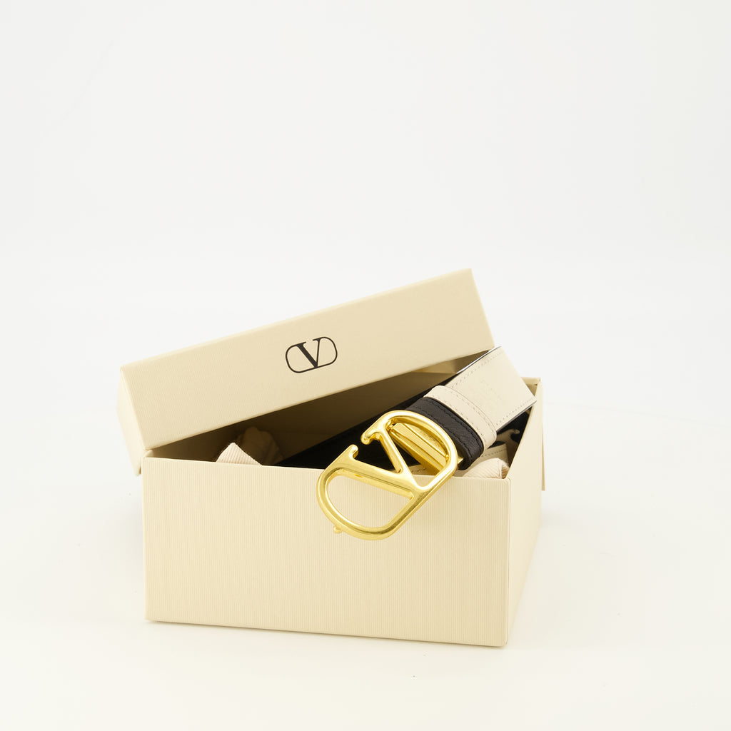 Image de l'article Ceinture VLogo réversible blanc et noir 30 mm de la marque Valentino Garavani pour Femme - Saison Printemps-Été 2026 - Vue détaillée_5