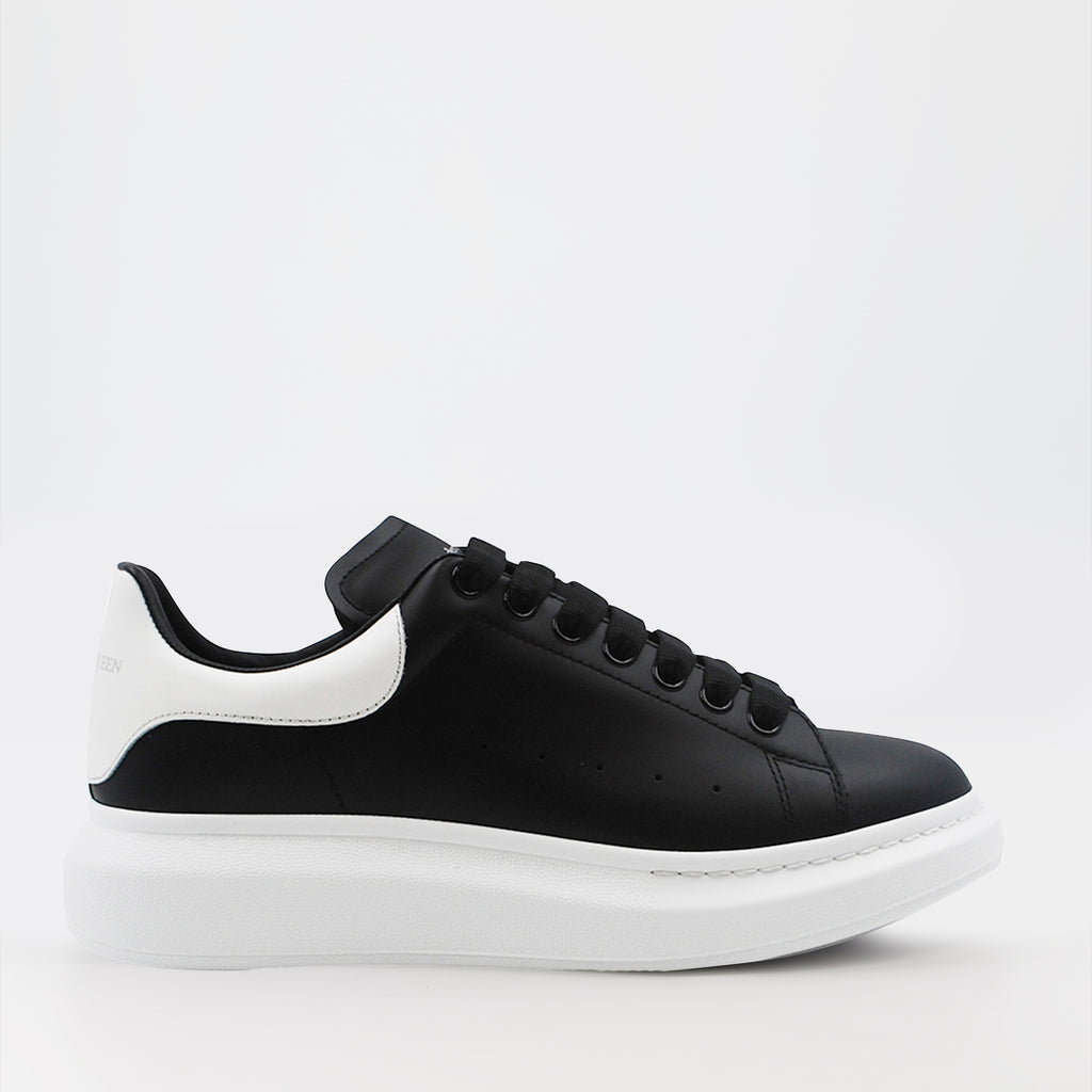Sneakers Oversized sneakers Alexander McQueen Black Man