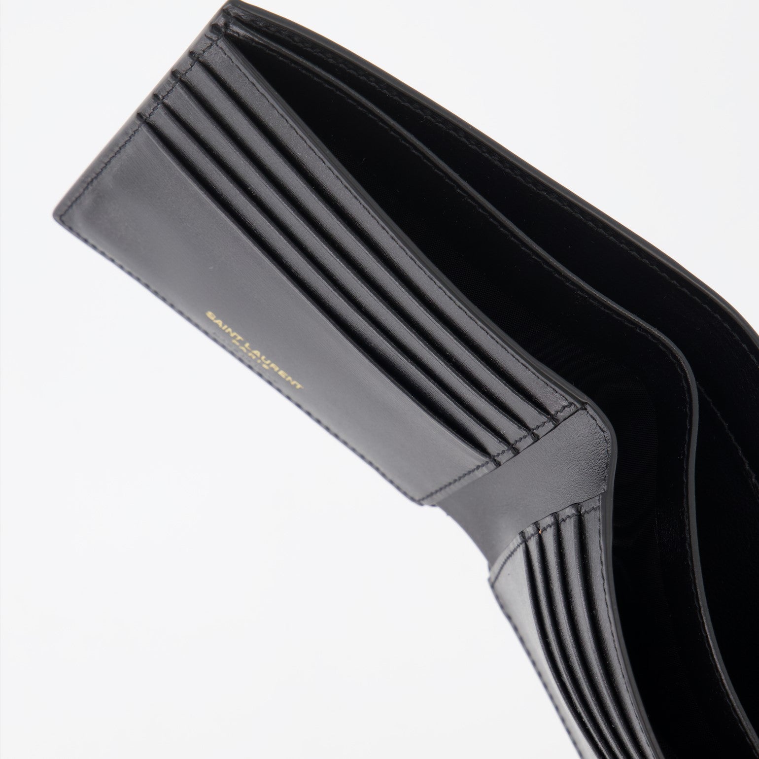 スモールレザーグッズ YSLウォレット Saint Laurent 黒 男