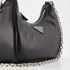 Sacs bandoulière Sac Re-Edition 2005 Prada Noir Femme