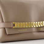 Bolsas de mão e de ombro Pochette Jumbo chaîne Victoria Beckham Bege Femme