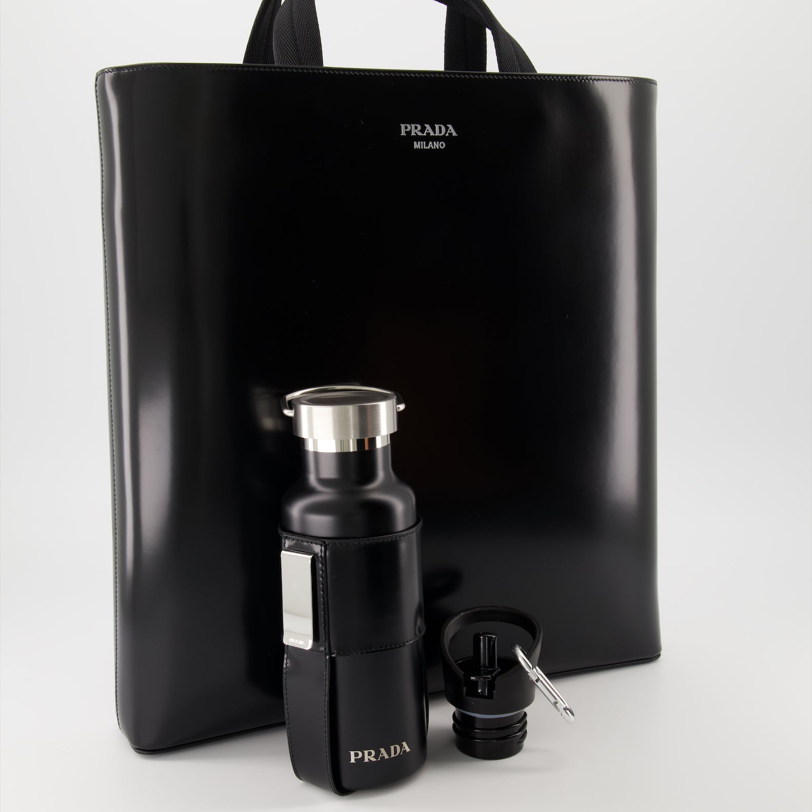 Sacs bandoulière Sac cabas en cuir Prada Noir Homme