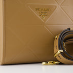 토트백 Sac Symbole Prada 갈색 Femme