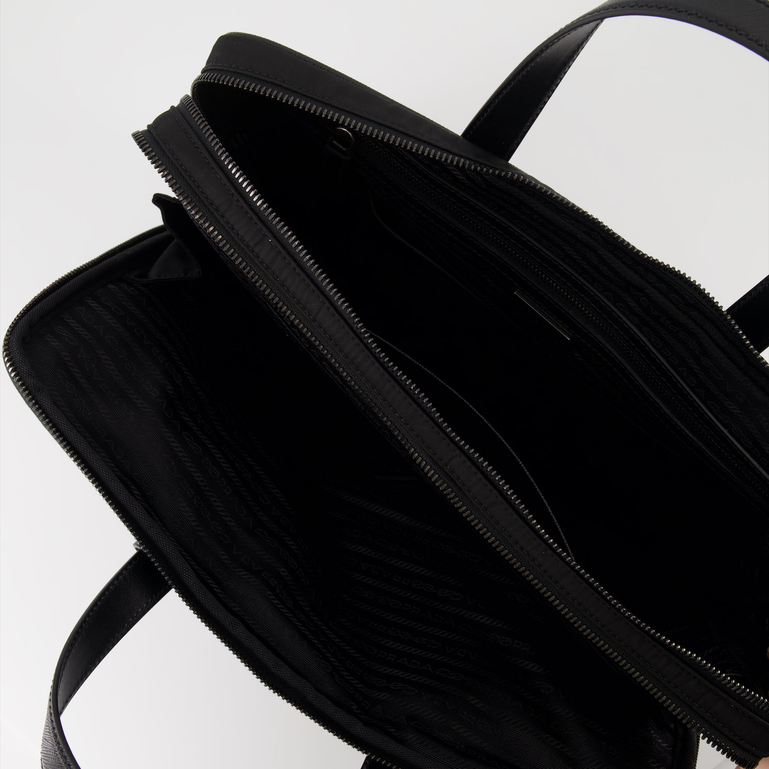 Sports and travel bags Re-Nylon Briefcase Prada Black Man