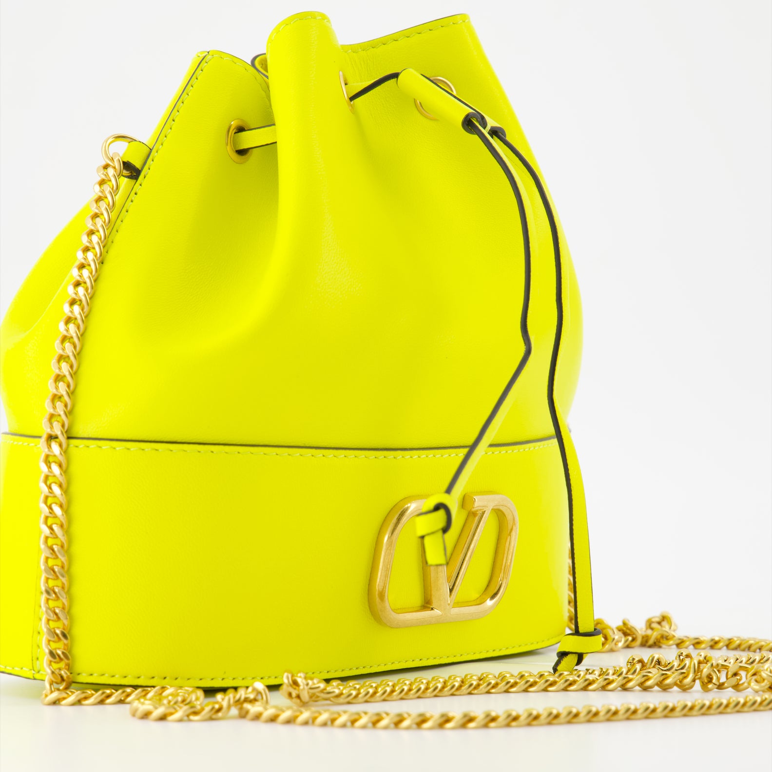 Beuteltaschen Sac seau VLogo Valentino Garavani Gelb Femme