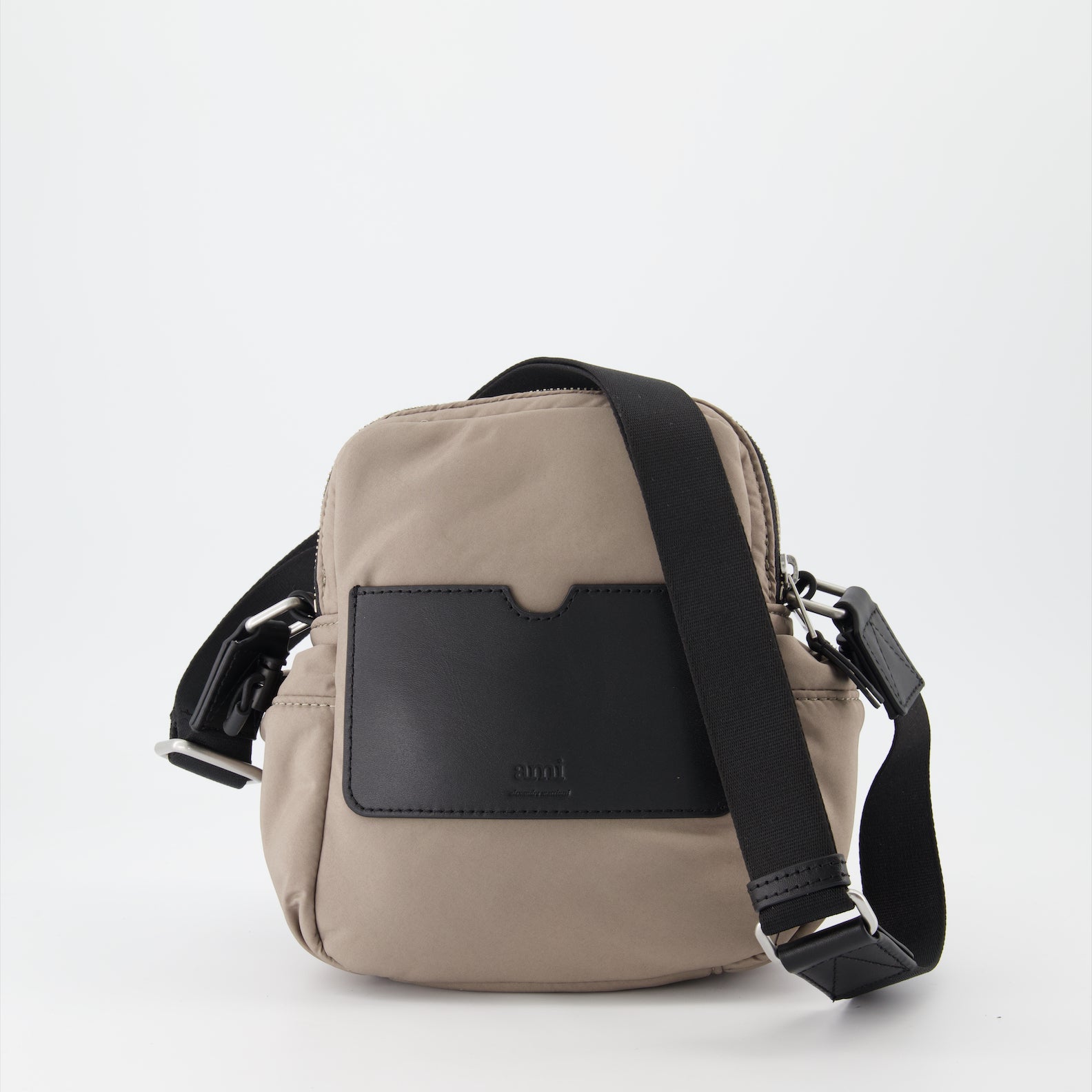 Bolsos bandolera Sac bandoulière en nylon Ami PARIS Marrón Homme