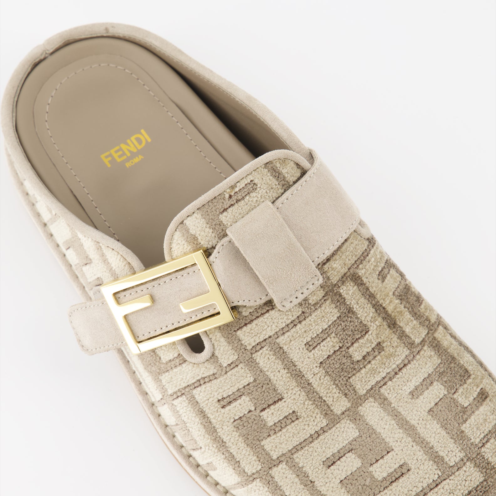 Zapatos abiertos Mules Fendi Feel Fendi Beige Femme