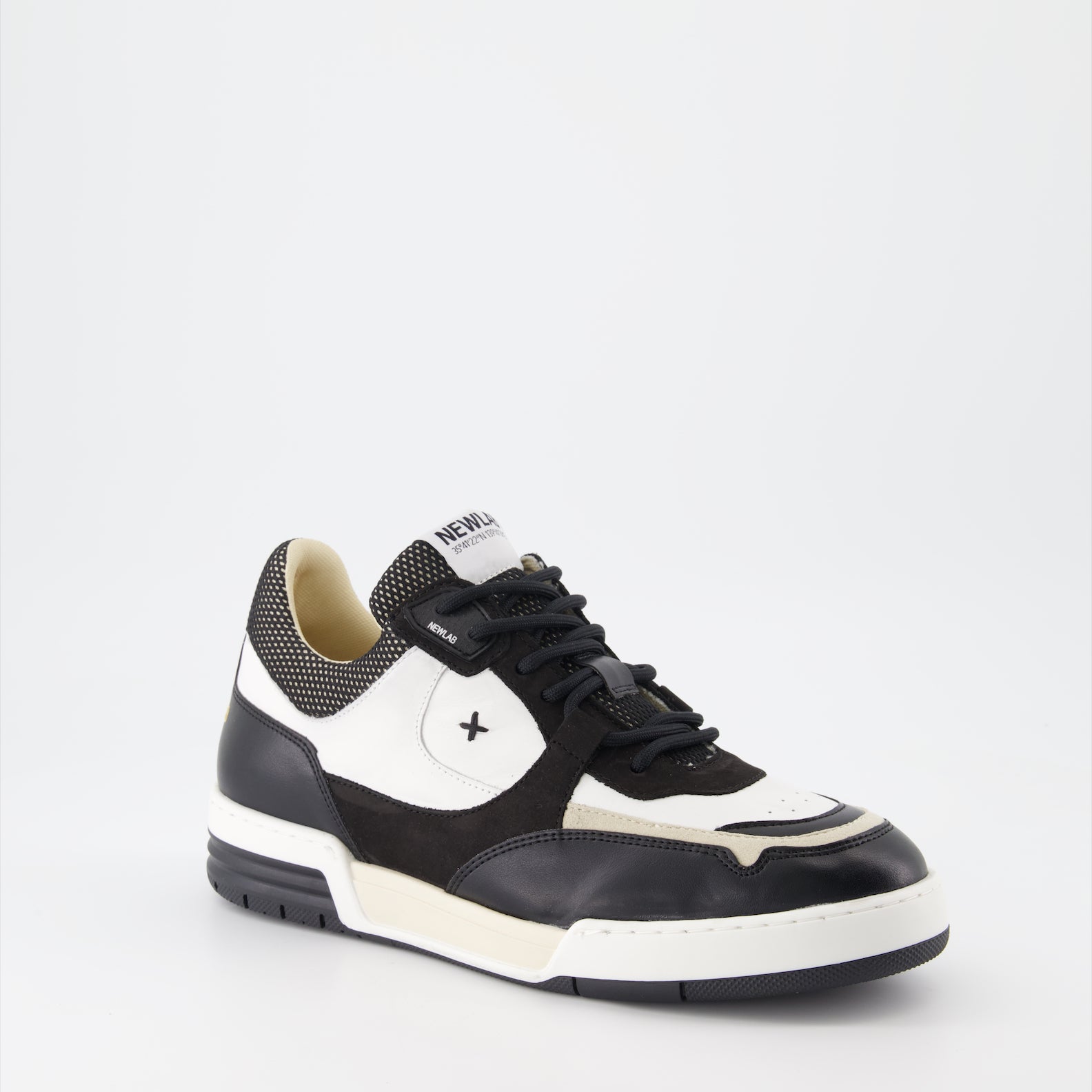 Baskets Baskets /NL12 New Lab Noir Unisexe