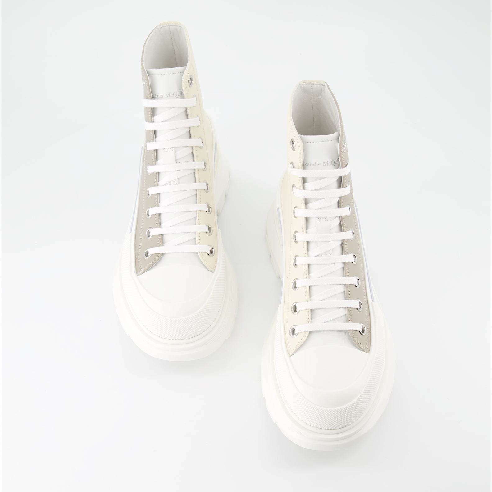 Bottes et bottines Bottines Tread Slick Alexander McQueen Beige Homme