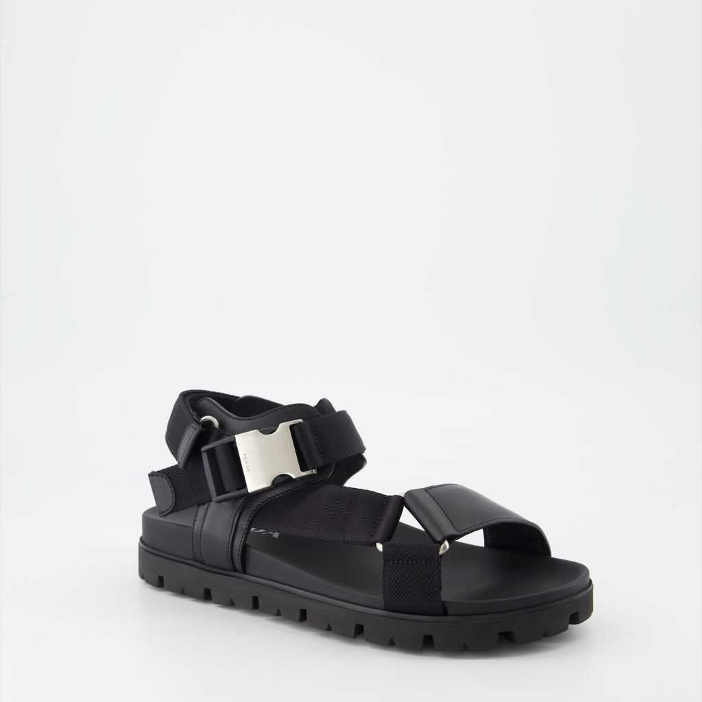 오픈 슈즈 Sandales en cuir Prada 검은색 Homme