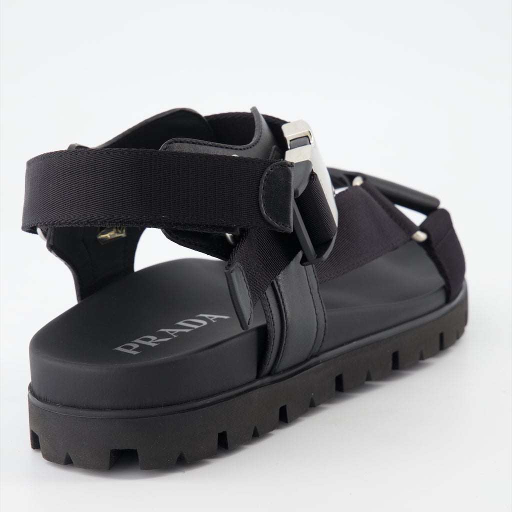 오픈 슈즈 Sandales en cuir Prada 검은색 Homme