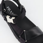 오픈 슈즈 Sandales en cuir Prada 검은색 Homme