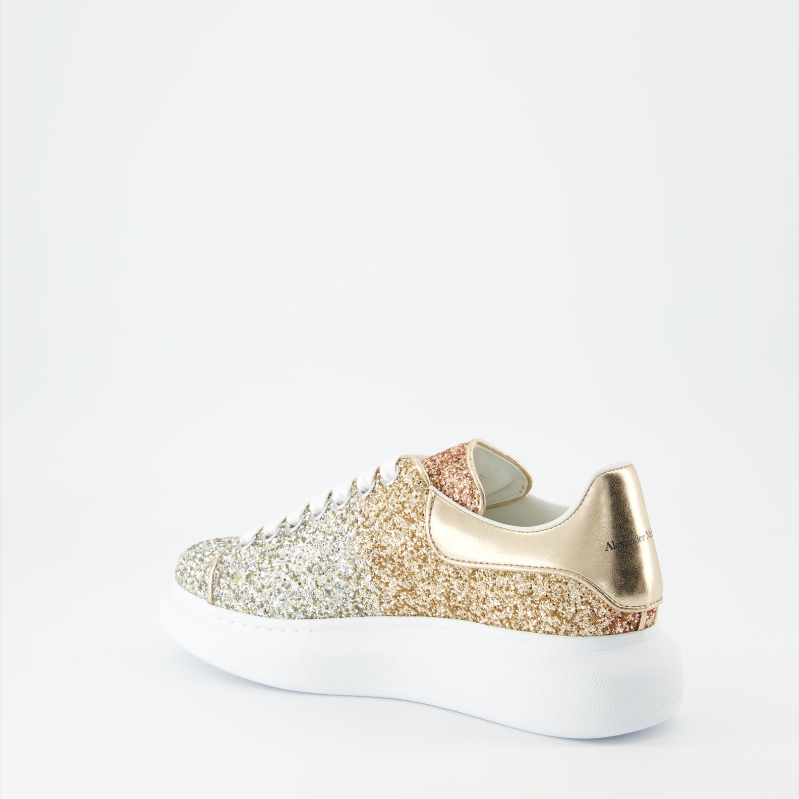 Baskets Baskets oversize Alexander McQueen Doré Femme