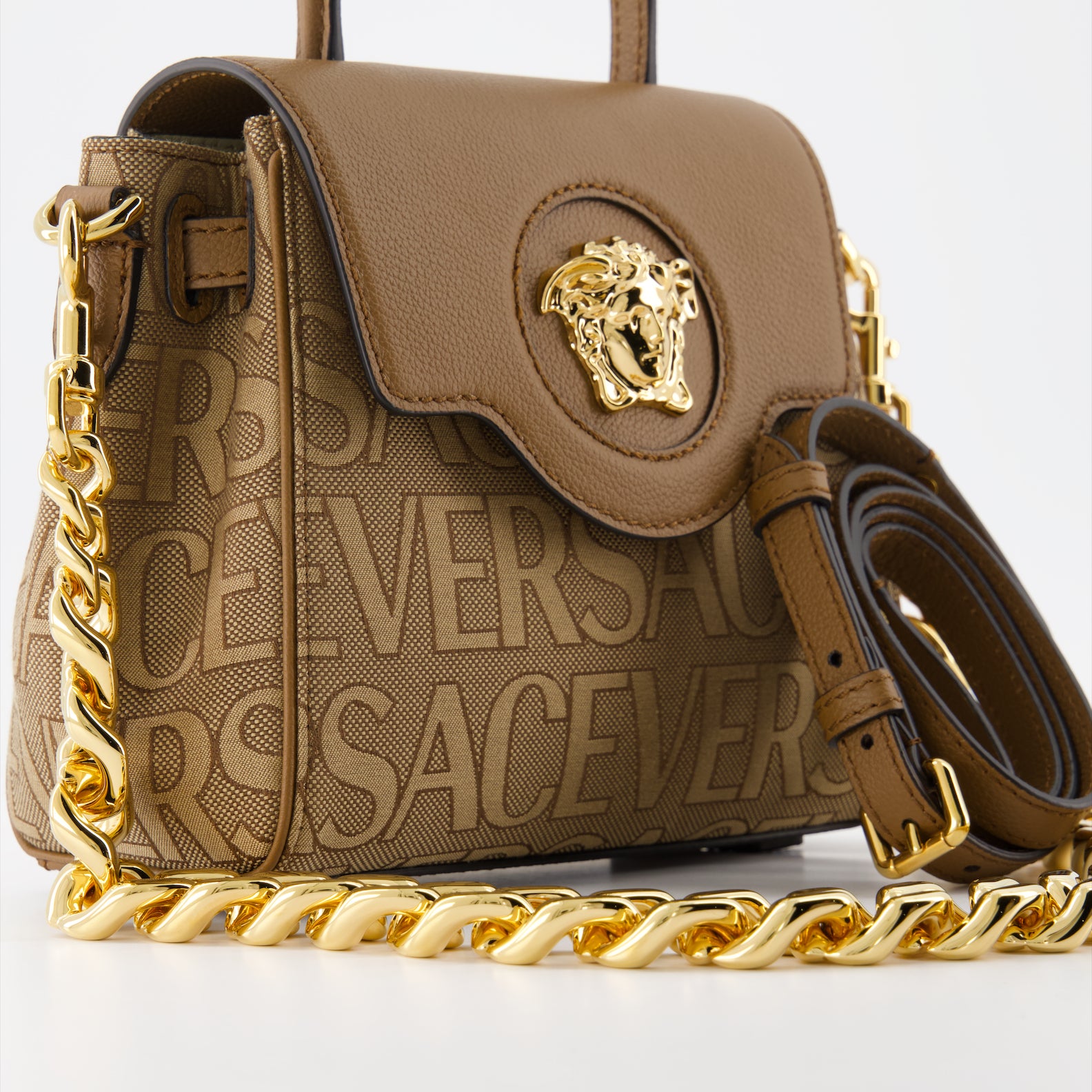 Sacs à main et épaule Sac mini Versace Allover La Medusa Versace Marron Femme