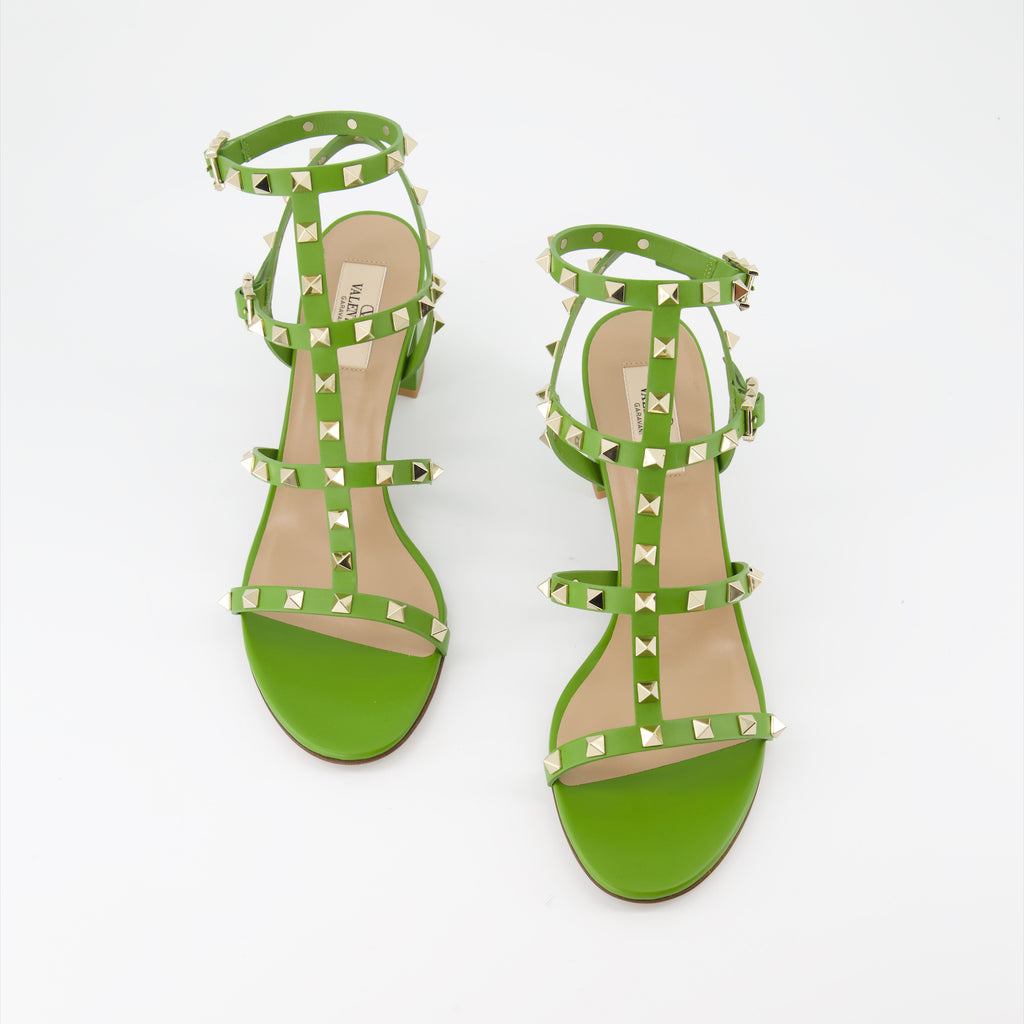オープントゥシューズ ロックスタッズサンダル Valentino Garavani 緑 女性