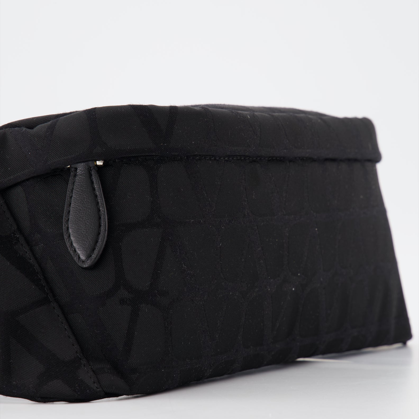 Riñoneras Sac ceinture en nylon Valentino Garavani Negro Homme