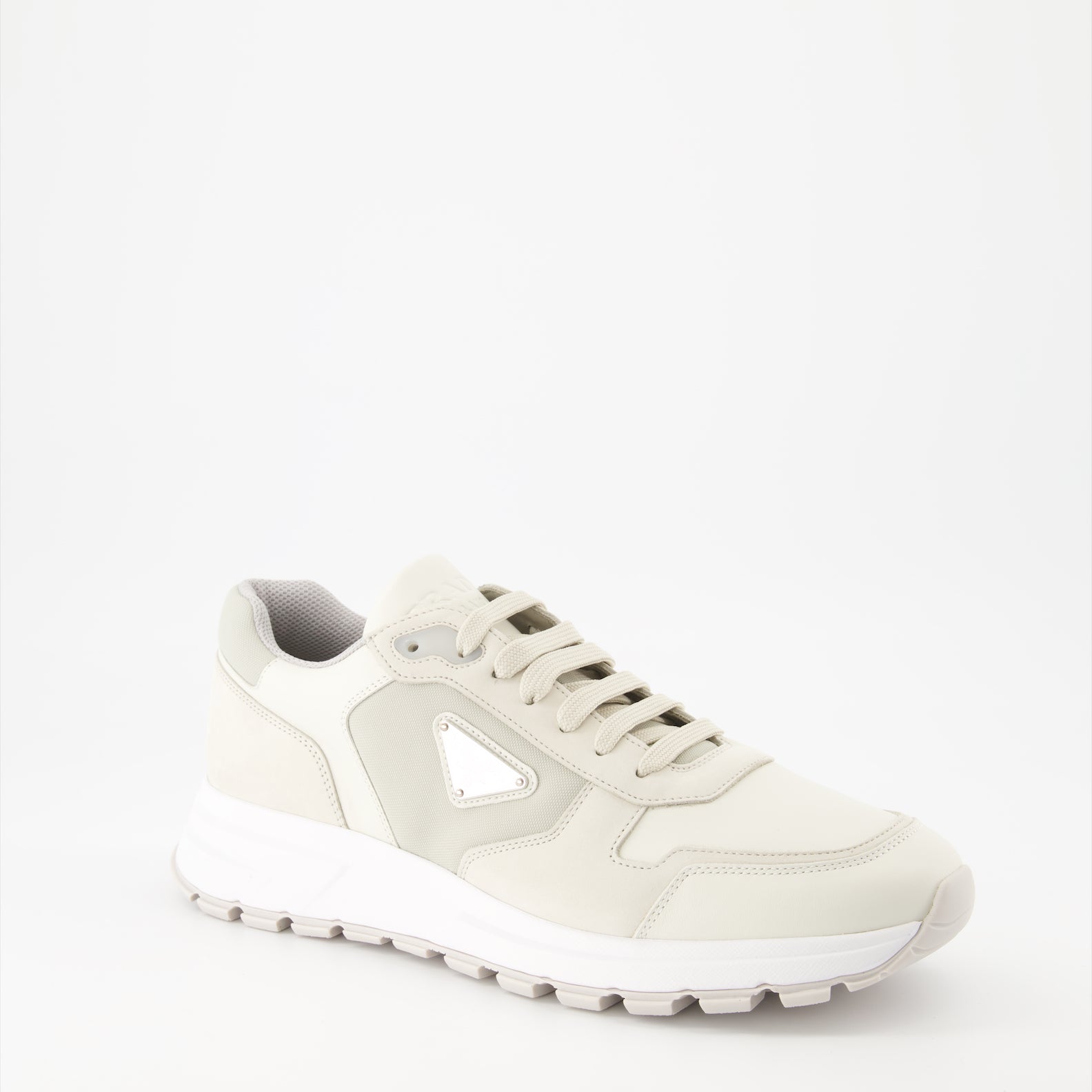 Baskets Baskets en nubuck et nylon Prada Beige Homme