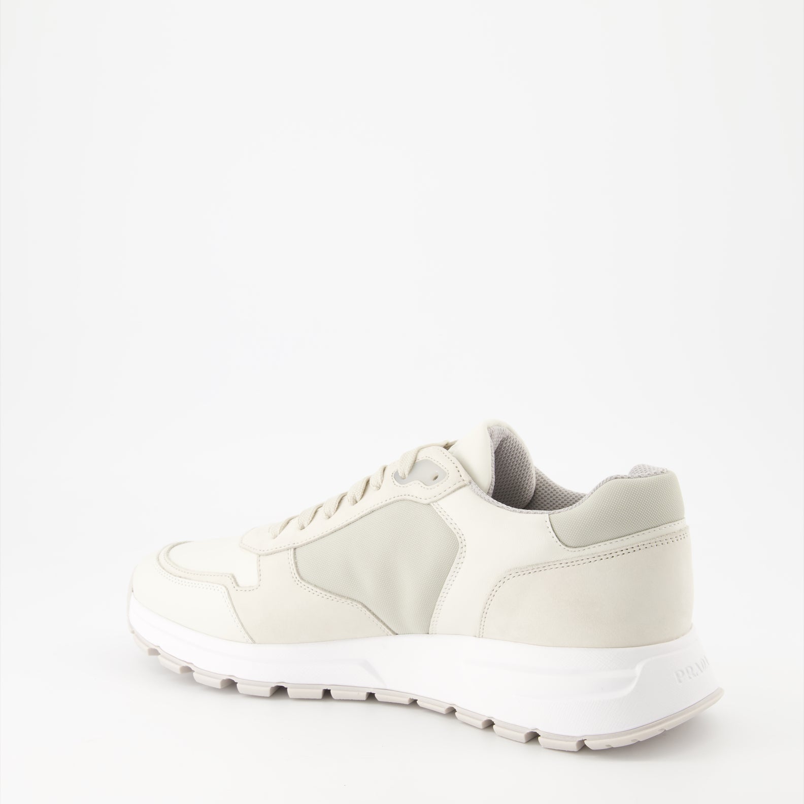 Baskets Baskets en nubuck et nylon Prada Beige Homme