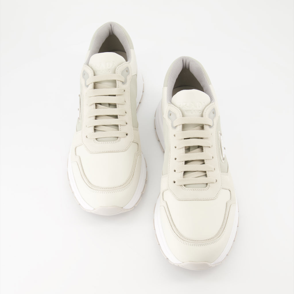 Baskets Baskets en nubuck et nylon Prada Beige Homme