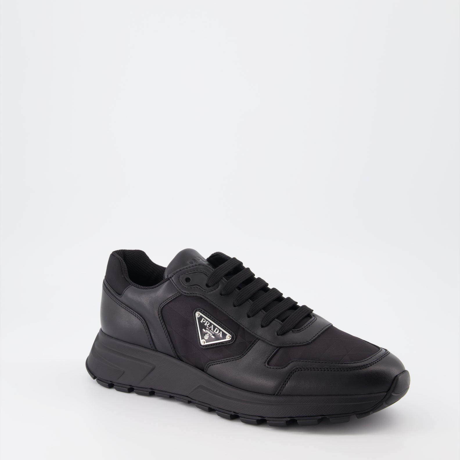Baskets Baskets en cuir et Re-Nylon Prada Noir Homme