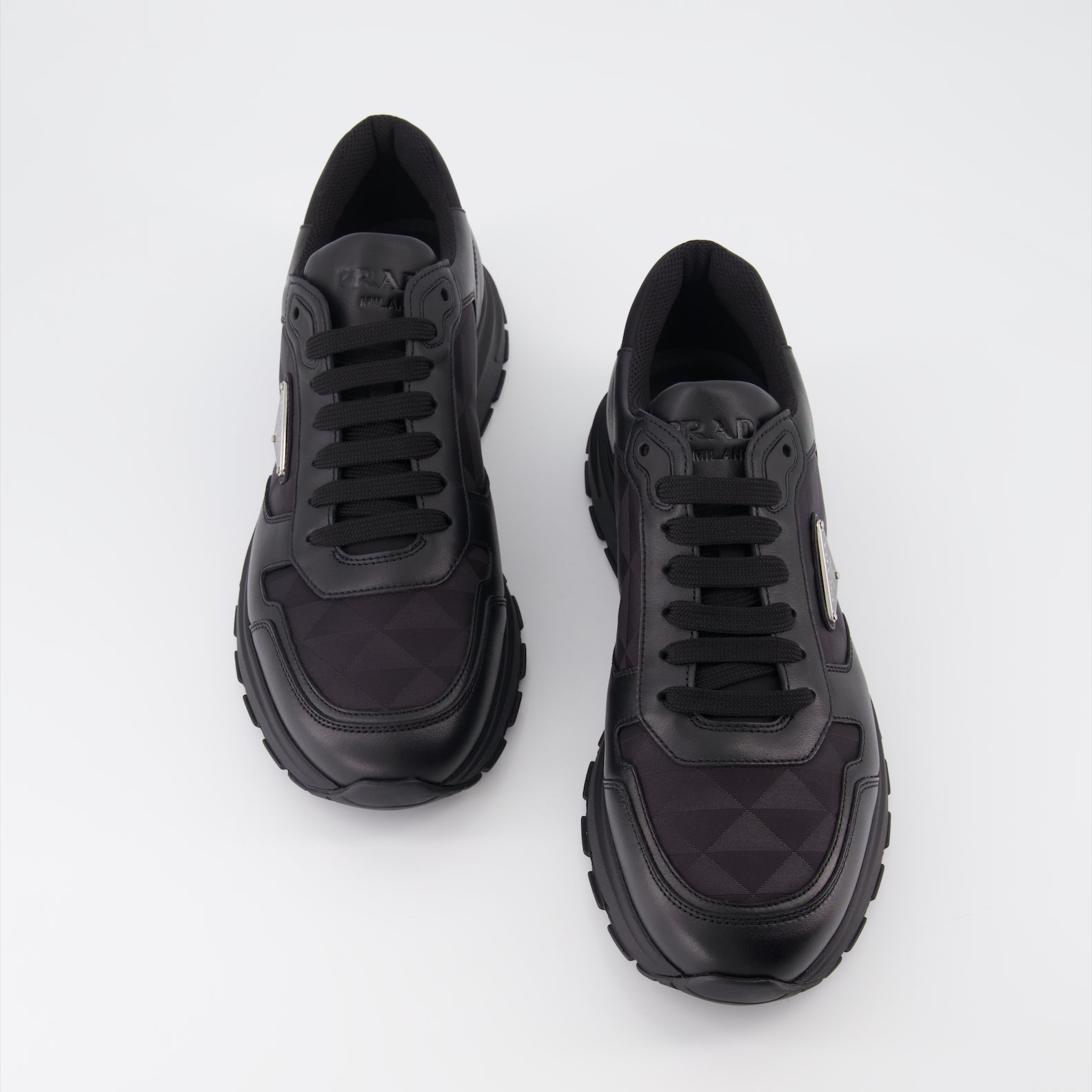 Baskets Baskets en cuir et Re-Nylon Prada Noir Homme