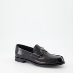 Mocassins Mocassins en cuir verni Prada Noir Homme