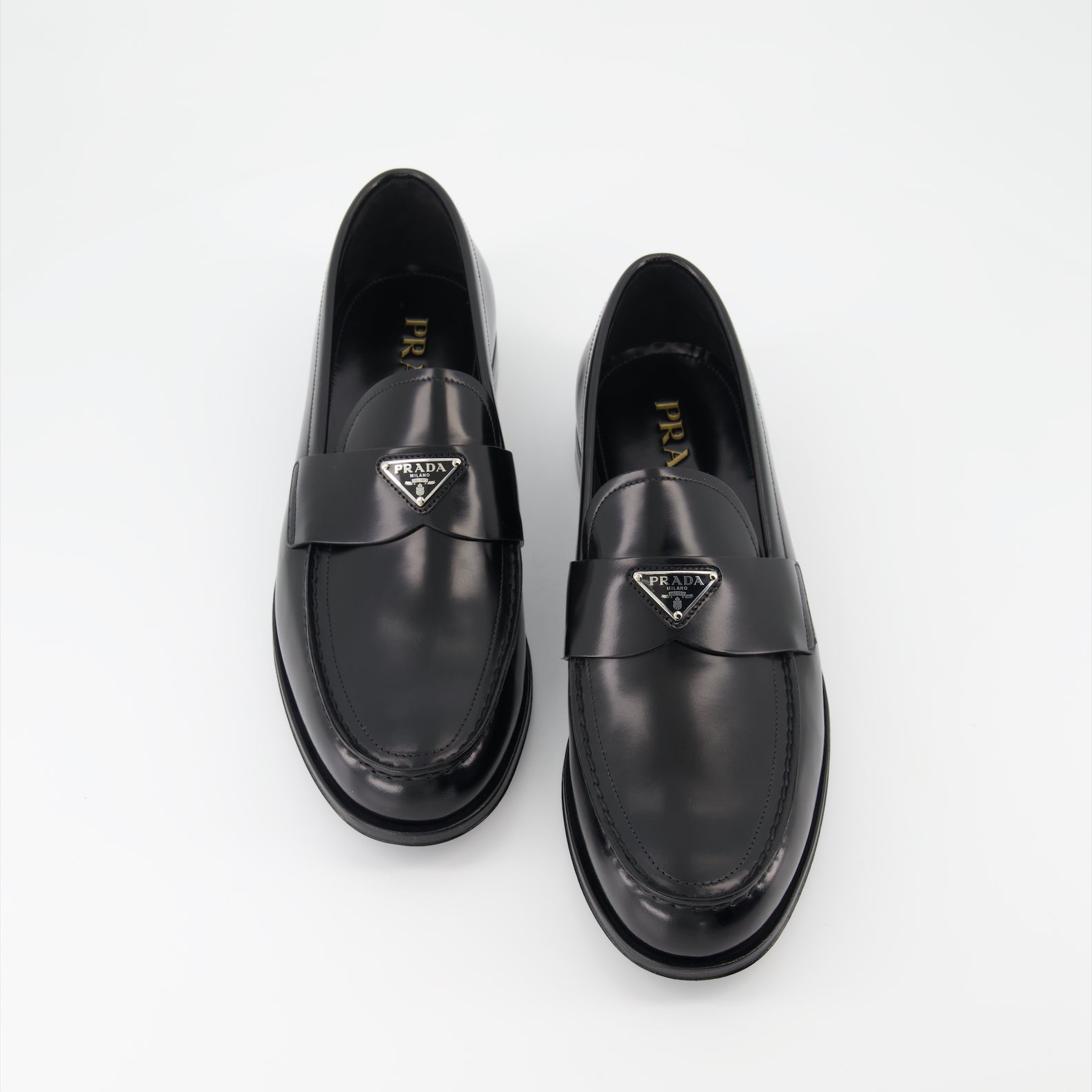 Mocassins Mocassins en cuir verni Prada Noir Homme