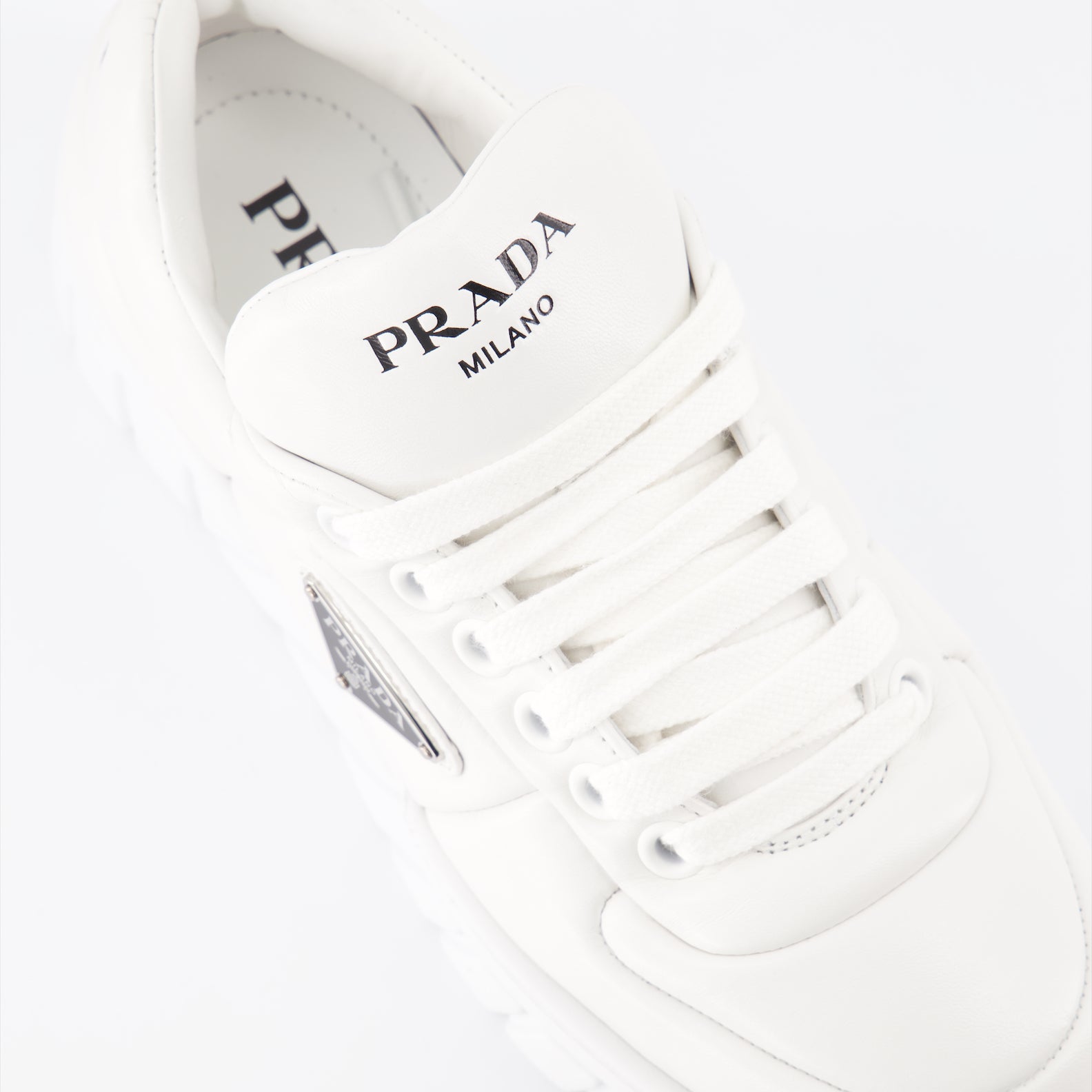 Baskets Baskets en cuir nappa Prada Blanc Femme
