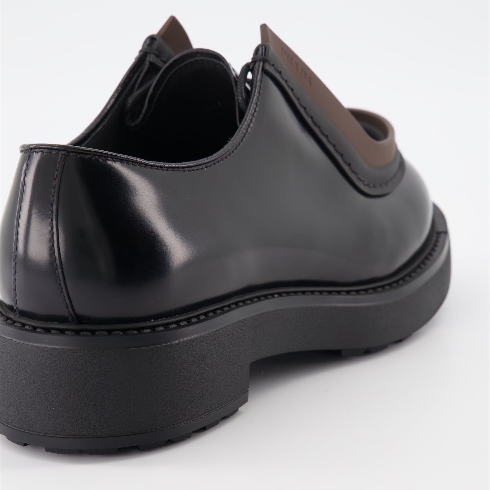 Sapatos sociais Chaussures à lacets Diapason Prada Preto Homme