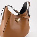 Borse a mano e a spalla Sac à bandoulière en cuir Prada Marrone Femme