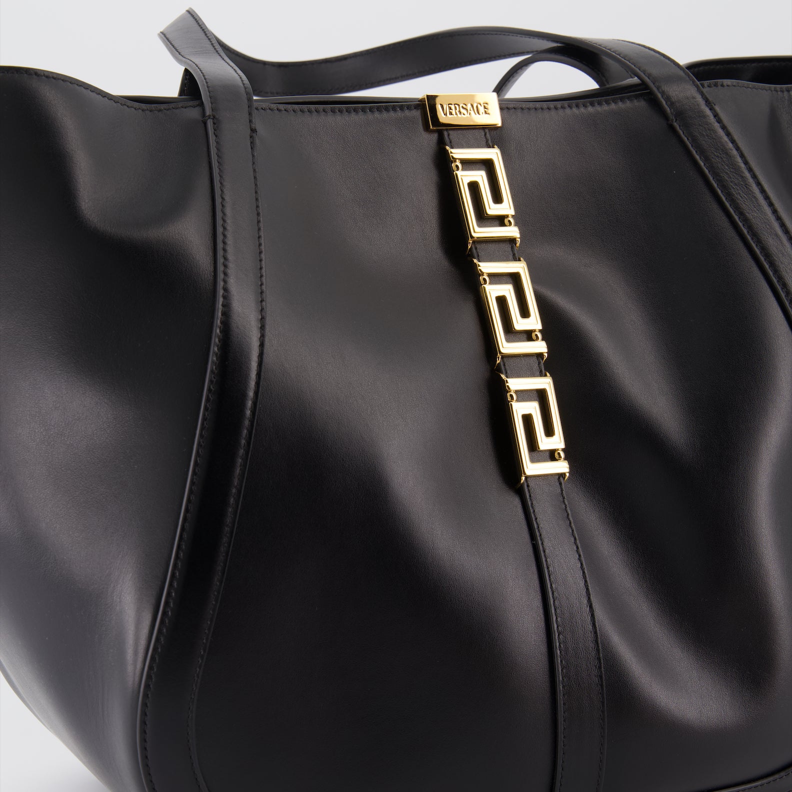 Bolsos tote Sac Greca Goddess Versace Negro Femme