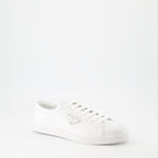 Baskets Baskets en cuir brossé Prada Blanc Homme