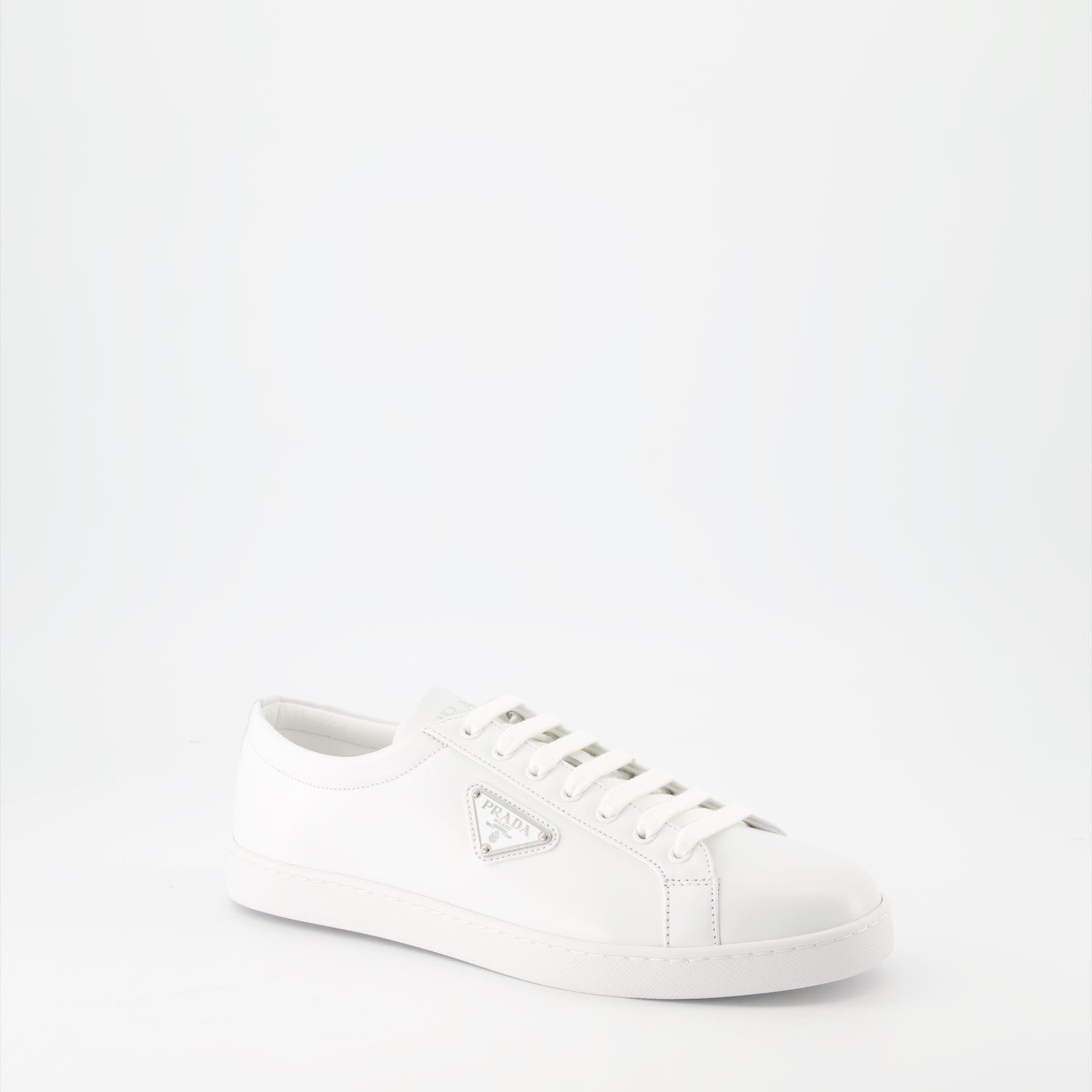 Baskets Baskets en cuir brossé Prada Blanc Homme