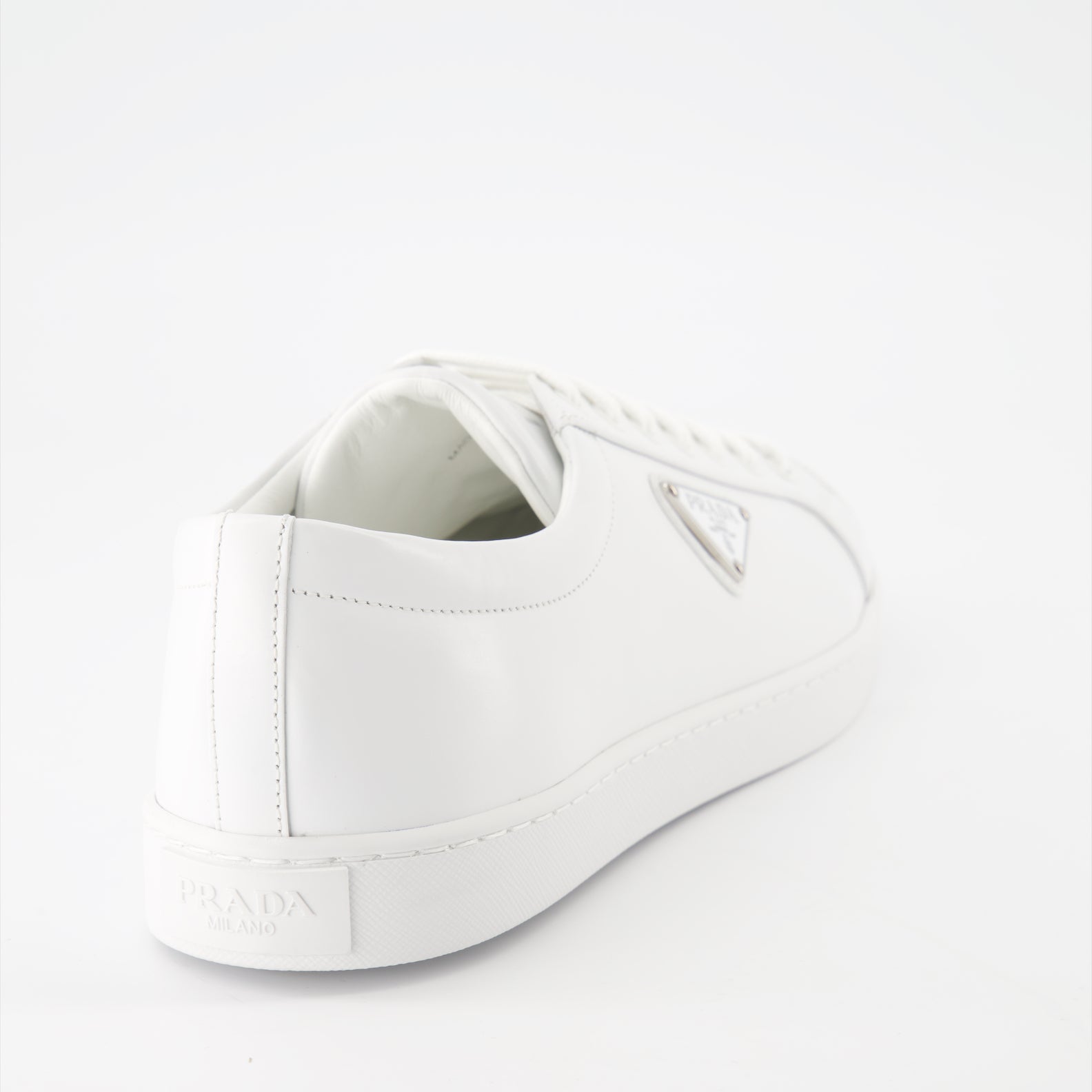 Baskets Baskets en cuir brossé Prada Blanc Homme