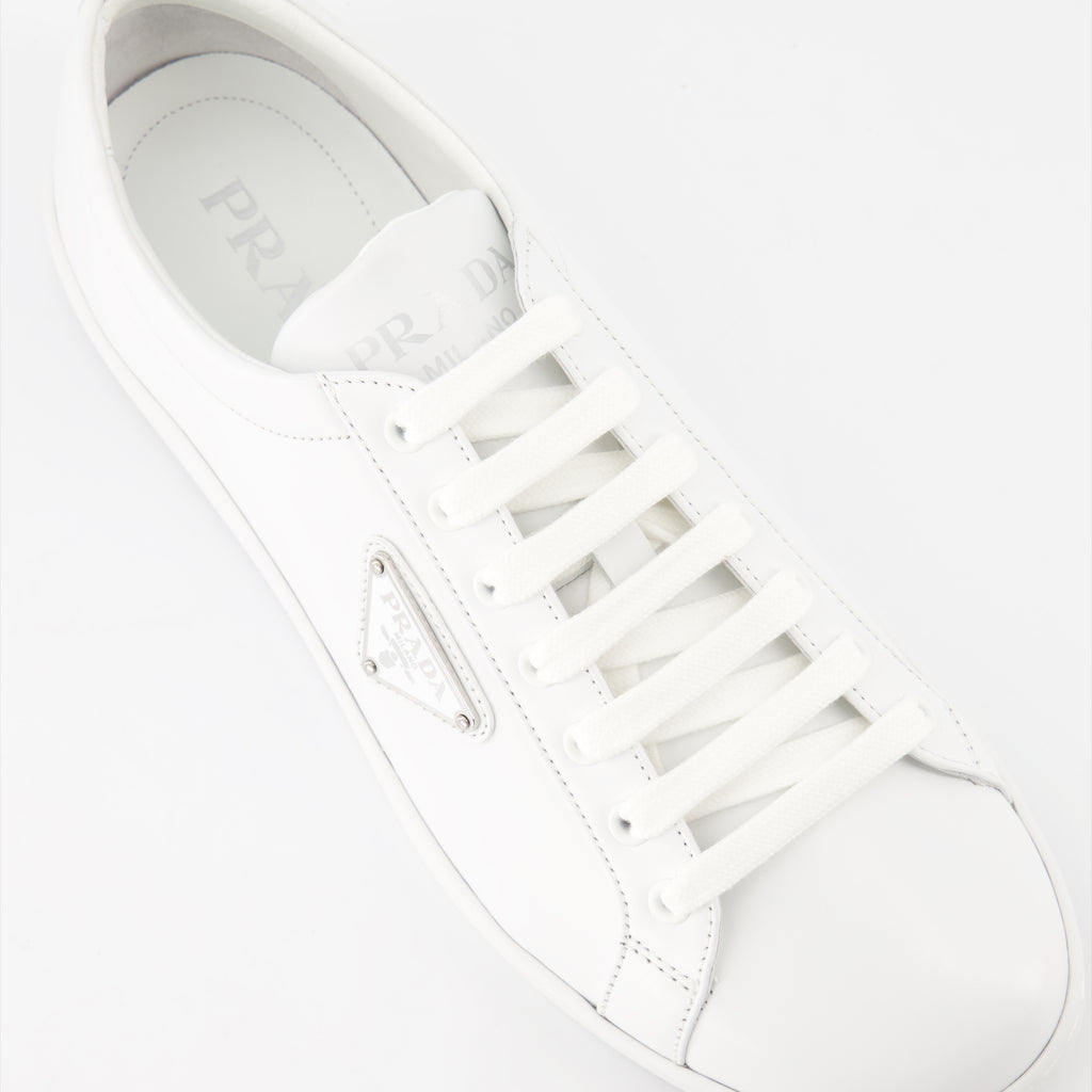 Baskets Baskets en cuir brossé Prada Blanc Homme