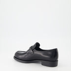 Mocassins Mocassins en cuir brossé Prada Noir Femme