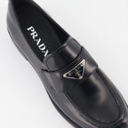 Mocassins Mocassins en cuir brossé Prada Noir Femme