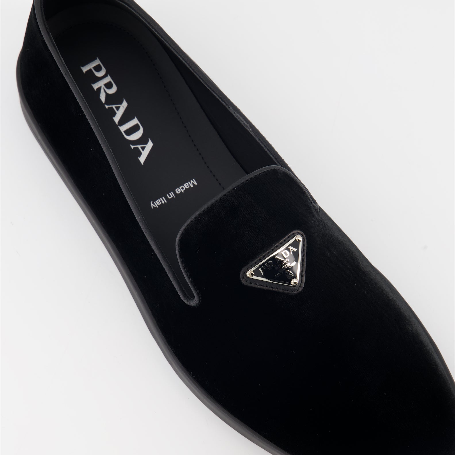 Mocassins Mocassins en veau velours Prada Noir Homme