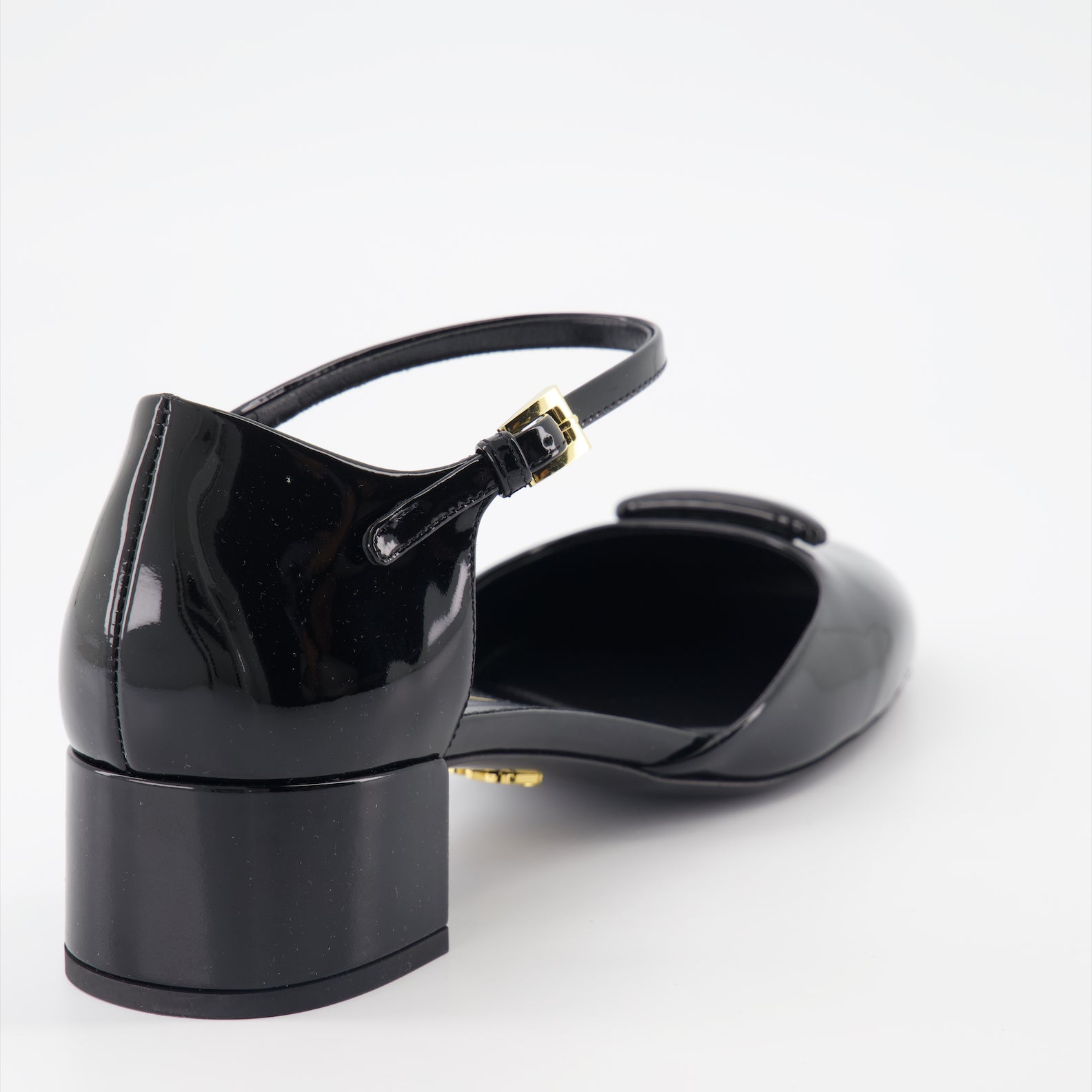 Escarpins Escarpins en cuir verni Prada Noir Femme