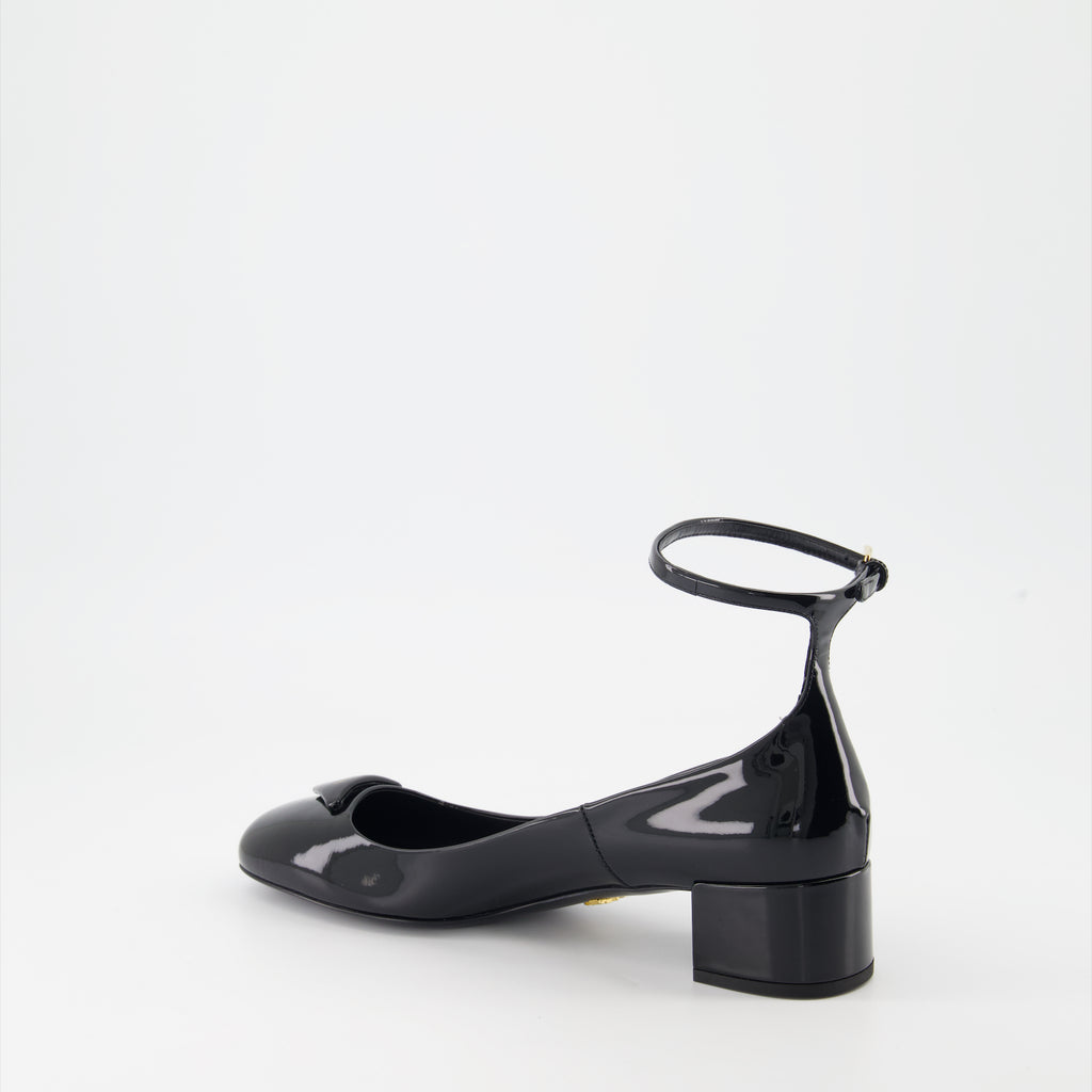 Escarpins Escarpins en cuir verni Prada Noir Femme