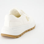 Baskets Baskets en cuir Prada Blanc Femme