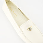 Mocassins Mocassins en velours Prada Blanc Femme