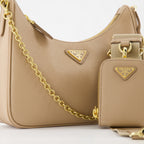 Sacs bandoulière Sac Re-Edition 2005 Prada Beige Femme