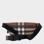 ベルトバッグ チェック柄のファニーパック Burberry 茶色 男