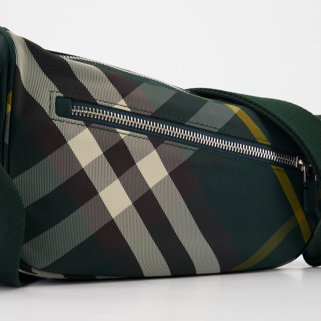 Gürteltaschen Sac bandoulière Shield Burberry Grün Homme