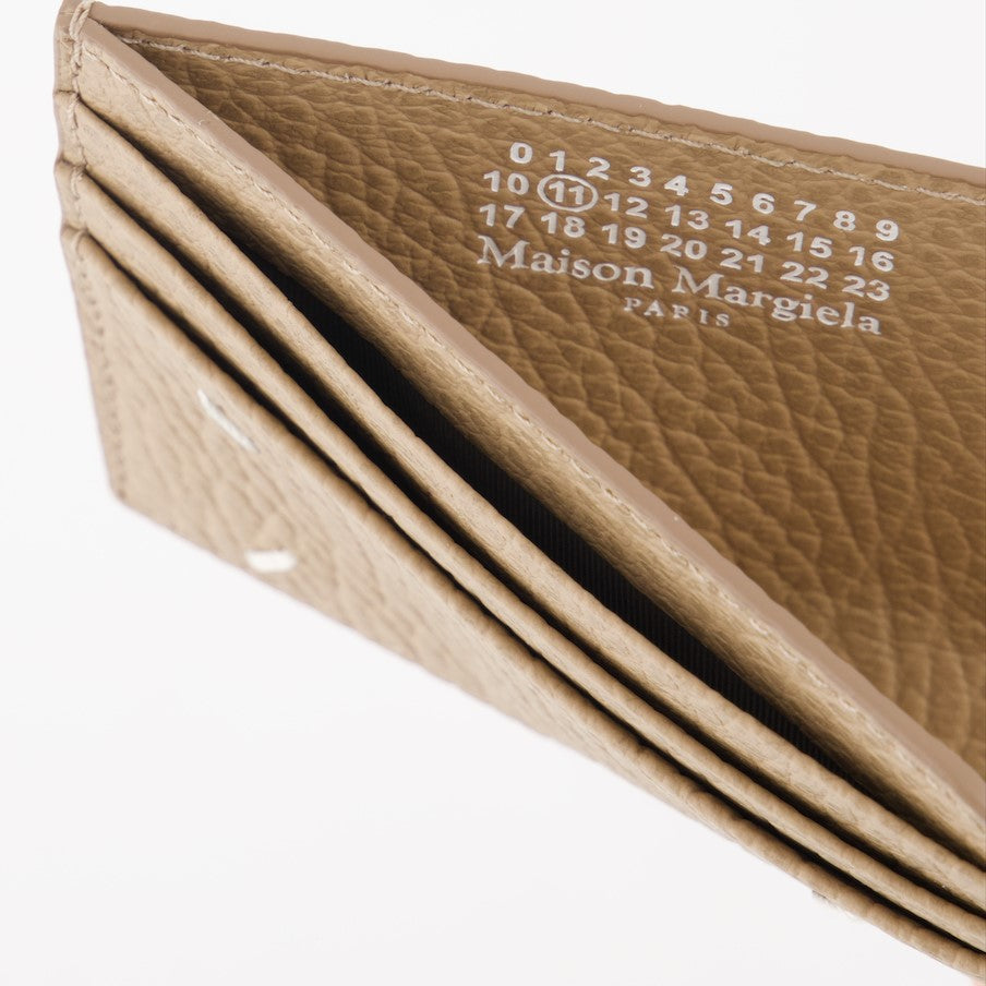 スモールレザーグッズ フォーステッチカードホルダー Maison Margiela ベージュ 女性