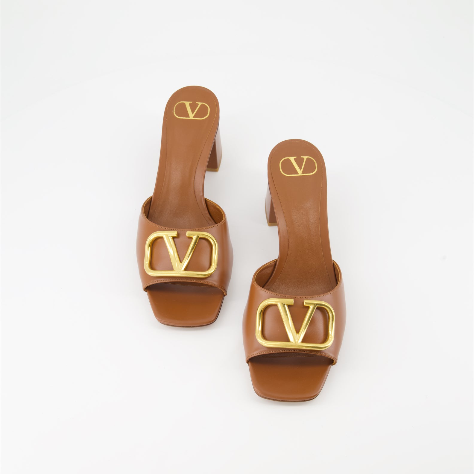 Zapatos abiertos Mules VLogo Valentino Garavani Marrón Femme