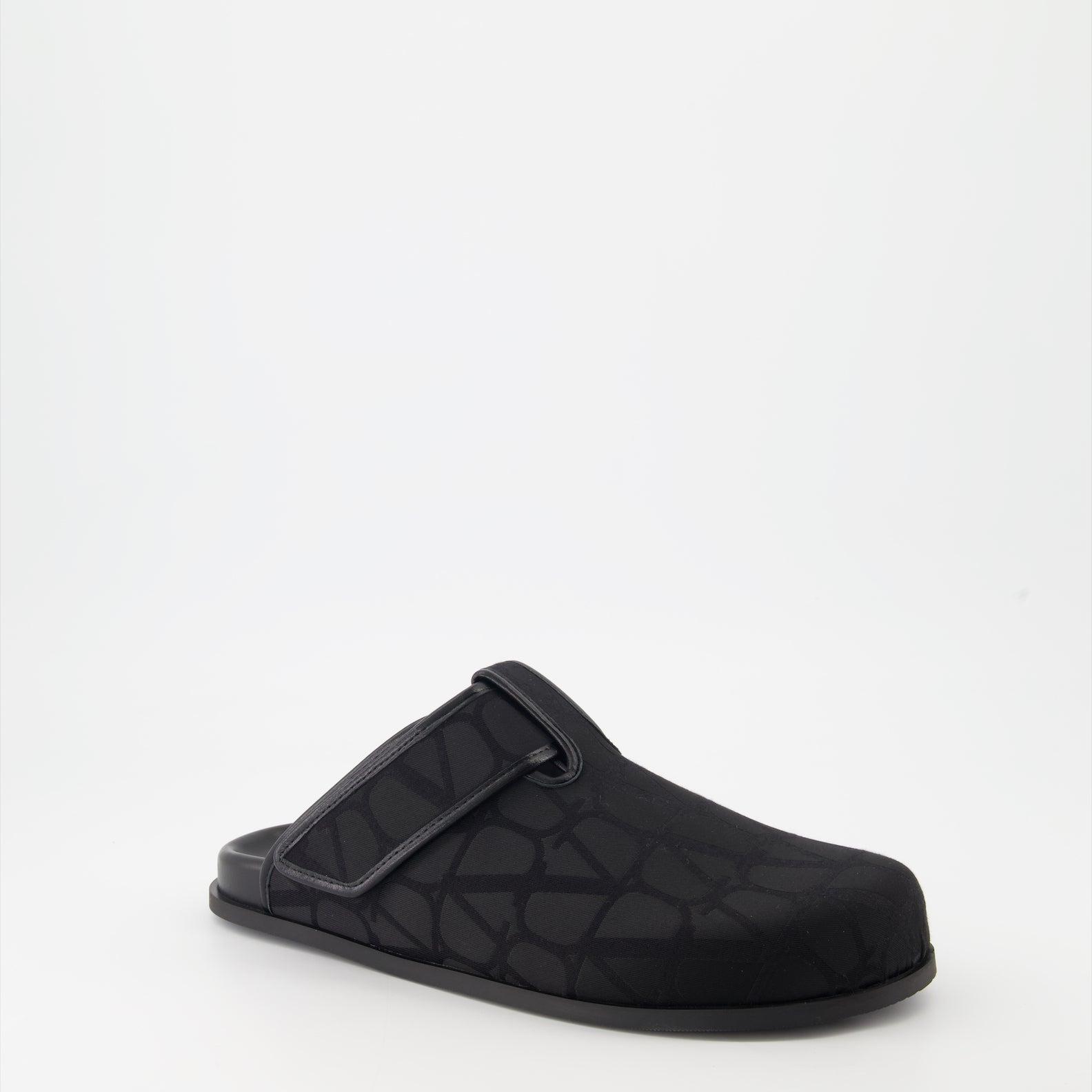 오픈 슈즈 모노그램 캔버스 클로그 Valentino Garavani 검은색 Homme