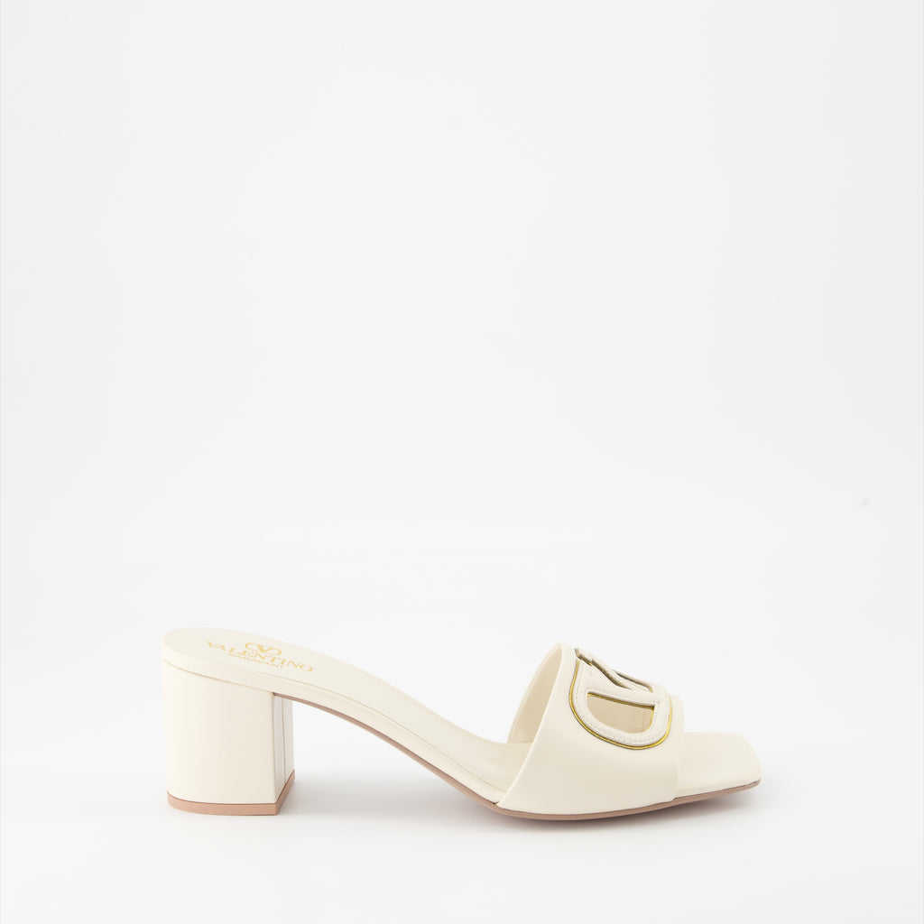 オープントゥシューズ Vロゴミュール Valentino Garavani 白 女性